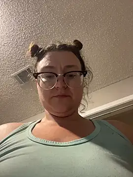 Snapshot of HTXBELLE chatting on June 6, 2026, 12:27 am HTXBELLE online show from June 6, 2026, 12:27 am