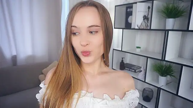 Snapshot of QuennaCoote chatting on September 21, 2025, 6:48 am QuennaCoote online show from September 21, 2025, 6:48 am