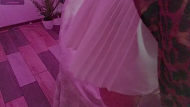 Snapshot of baby_debbie chatting on December 19, 2025, 10:17 pm baby debbie online show from December 19, 2025, 10:17 pm