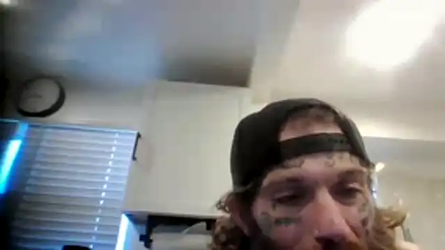 Snapshot of AmerikanDadd317 chatting on March 28, 2026, 1:22 pm AmerikanDadd317 online show from March 28, 2026, 1:22 pm