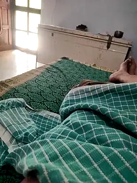 Snapshot of indian_couple4 chatting on May 24, 2026, 4:50 am indian couple4 online show from May 24, 2026, 4:50 am