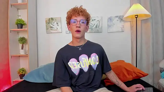 iiangel  online show from February 11, 2026, 4:06 am