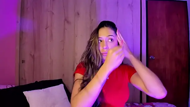 TANIA 06 online show from May 11, 2026, 2:01 pm