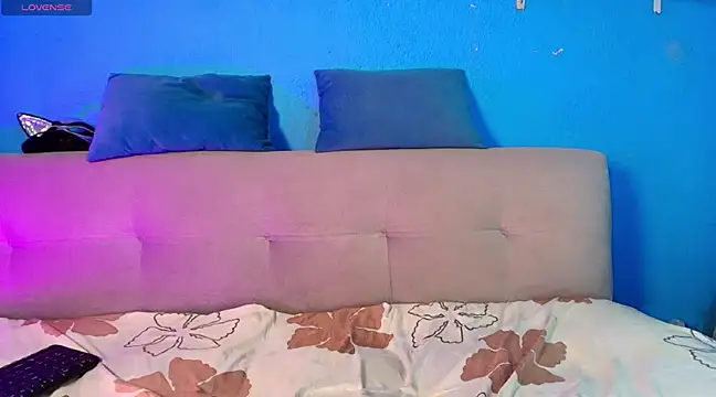 Snapshot of Vicky_Miller_05 chatting on February 27, 2025, 10:53 pm Vicky Miller 05 online show from February 27, 2025, 10:53 pm