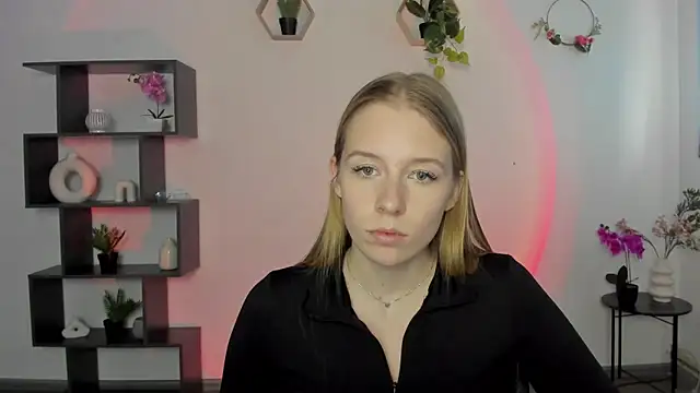 Snapshot of AnnNorriss chatting on March 10, 2025, 1:10 pm AnnNorriss online show from March 10, 2025, 1:10 pm