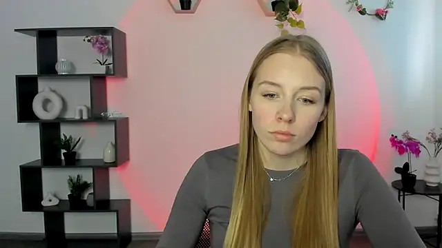 Snapshot of AnnNorriss chatting on March 12, 2025, 12:57 pm AnnNorriss online show from March 12, 2025, 12:57 pm