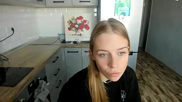 Snapshot of AnnNorriss chatting on October 21, 2025, 1:12 pm AnnNorriss online show from October 21, 2025, 1:12 pm