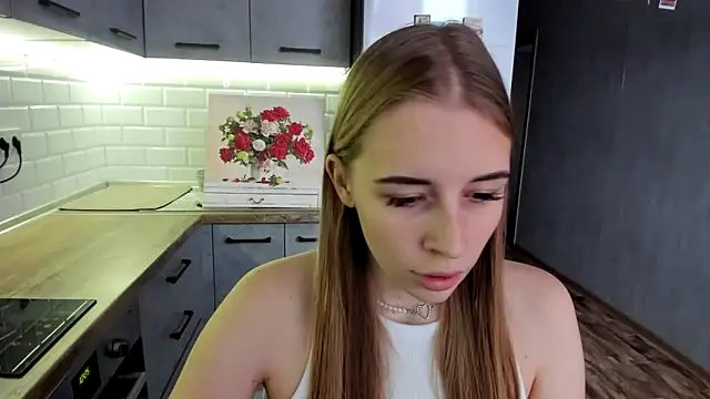 Snapshot of AnnNorriss chatting on December 1, 2025, 8:30 am AnnNorriss online show from December 1, 2025, 8:30 am