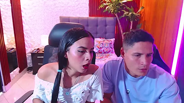 Snapshot of SaraClub_JY chatting on February 20, 2025, 8:36 pm SaraClub JY online show from February 20, 2025, 8:36 pm