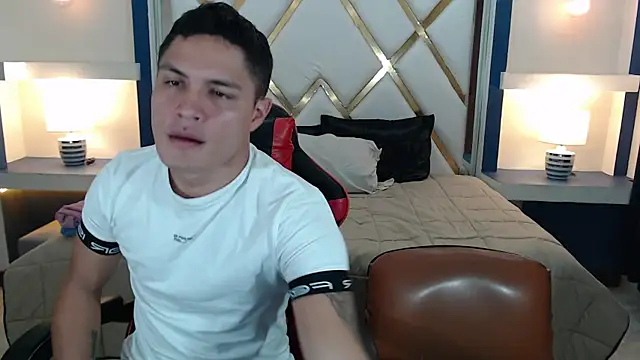 Snapshot of SaraClub_JY chatting on October 19, 2025, 12:44 am SaraClub JY online show from October 19, 2025, 12:44 am