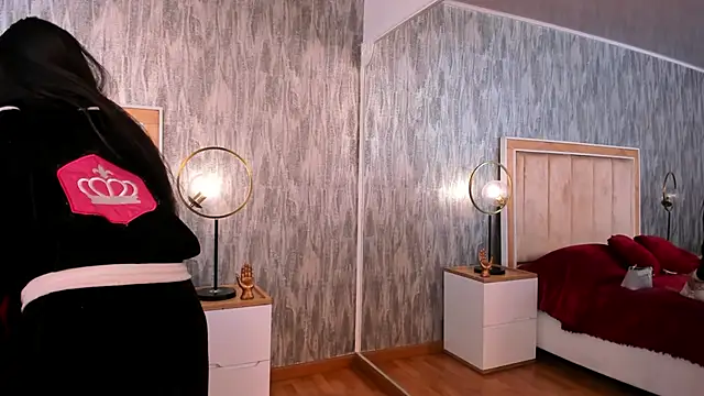 NahomyCarther online show from November 29, 2025, 3:42 am