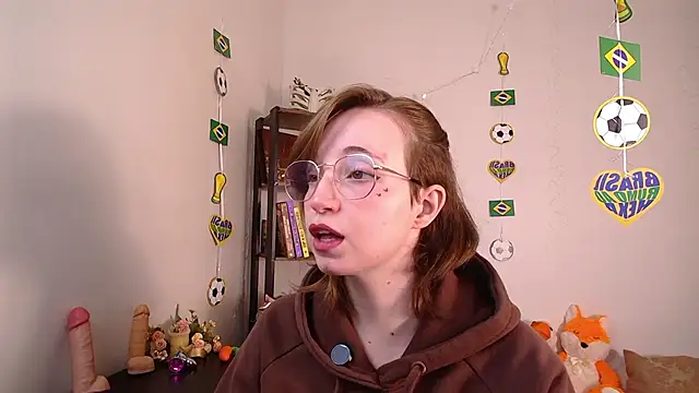 Snapshot of Elise_Nyx chatting on June 23, 2026, 12:58 pm Elise Nyx online show from June 23, 2026, 12:58 pm