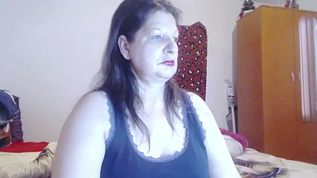 Snapshot of ExtasyMature chatting on June 5, 2026, 5:18 pm ExtasyMature online show from June 5, 2026, 5:18 pm