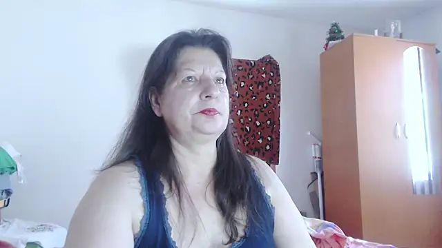 Snapshot of ExtasyMature chatting on July 10, 2026, 8:18 am ExtasyMature online show from July 10, 2026, 8:18 am