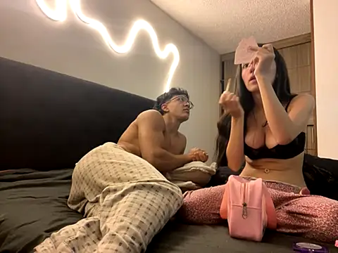 Snapshot of DesireLuxe chatting on October 12, 2025, 7:29 am DesireLuxe online show from October 12, 2025, 7:29 am