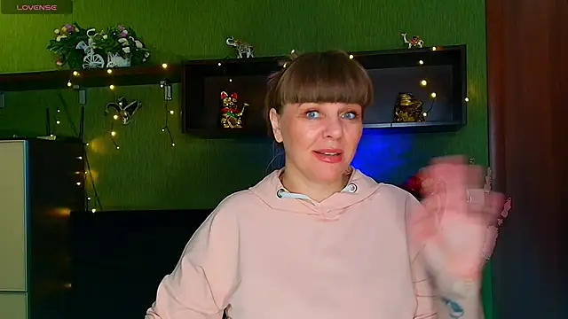 VeronikawGold online show from February 2, 2026, 5:55 pm