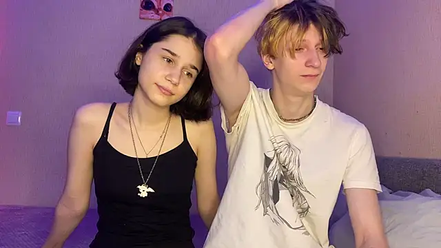 baby lesi online show from March 20, 2025, 3:04 pm