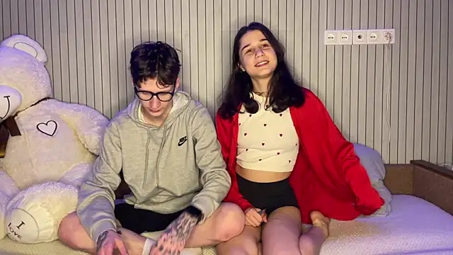 baby lesi online show from March 12, 2026, 4:46 pm