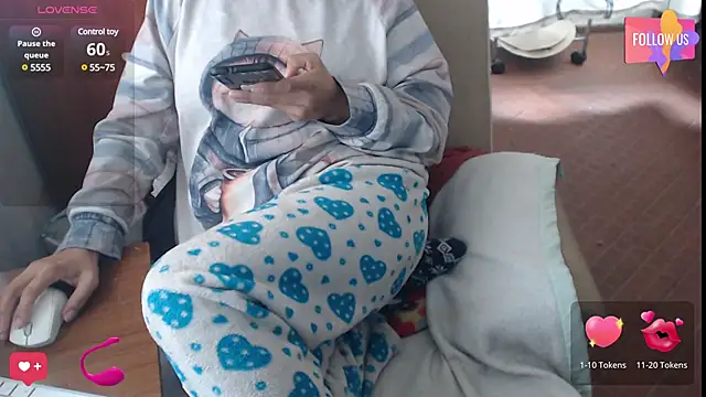 Snapshot of Sexyqueen_mature_ chatting on March 11, 2025, 2:51 pm Sexyqueen mature online show from March 11, 2025, 2:51 pm