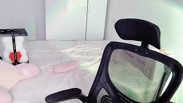 Annnnqi-77 online show from October 9, 2025, 4:10 am