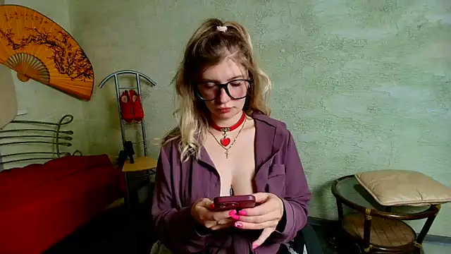 Snapshot of faiirylight chatting on June 2, 2026, 5:15 pm faiirylight online show from June 2, 2026, 5:15 pm