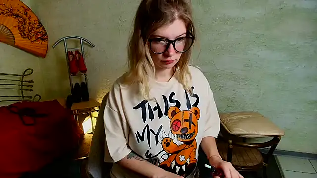 Snapshot of faiirylight chatting on June 9, 2026, 5:41 am faiirylight online show from June 9, 2026, 5:41 am