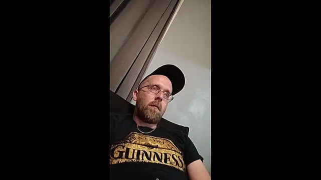 Snapshot of taterae chatting on April 23, 2026, 12:23 am taterae online show from April 23, 2026, 12:23 am