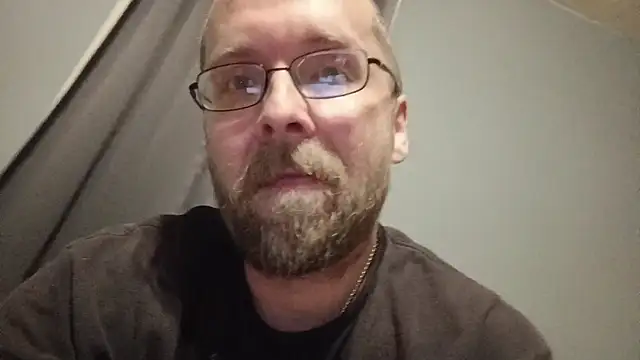 Snapshot of taterae chatting on May 7, 2026, 9:03 am taterae online show from May 7, 2026, 9:03 am