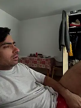 andreiiiii2025 online show from April 30, 2026, 9:37 am