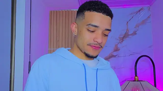 eross chipre  online show from October 9, 2025, 11:08 am