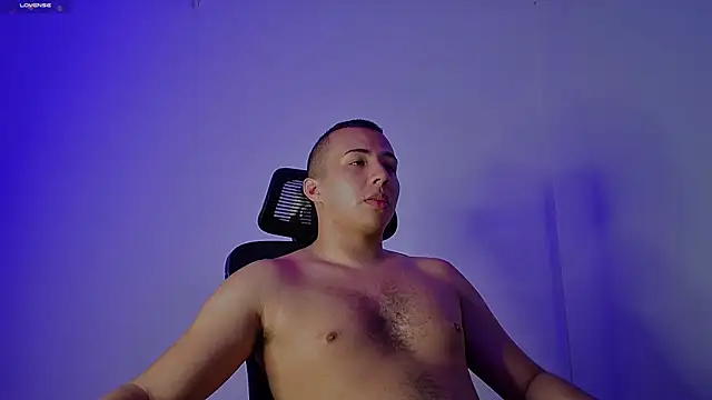 Donathoo1 online show from March 11, 2025, 1:56 pm