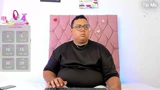 MICHAEL AND SHARON online show from September 24, 2025, 10:46 pm