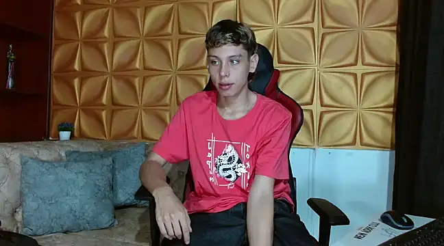 Snapshot of Noahoconor chatting on February 22, 2025, 7:25 pm Noahoconor online show from February 22, 2025, 7:25 pm