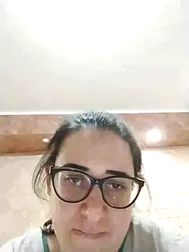 Snapshot of Dolcecurvy chatting on November 13, 2025, 10:30 pm Dolcecurvy online show from November 13, 2025, 10:30 pm