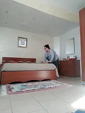 Snapshot of Dolcecurvy chatting on November 16, 2025, 11:27 am Dolcecurvy online show from November 16, 2025, 11:27 am