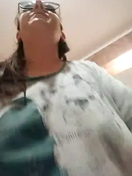 Snapshot of Dolcecurvy chatting on December 15, 2025, 11:20 pm Dolcecurvy online show from December 15, 2025, 11:20 pm