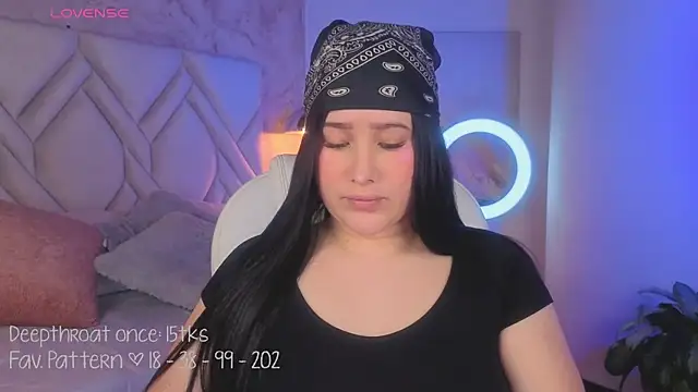 Leaa Cox online show from April 22, 2026, 7:37 pm