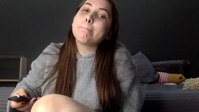 bysinka18 online show from May 14, 2026, 6:26 pm