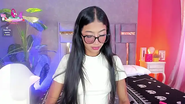 Tyla Ks online show from March 11, 2026, 7:42 pm