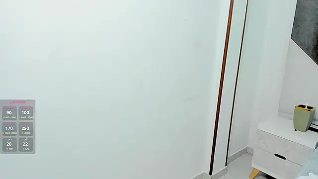 Snapshot of cutie_sarax1 chatting on October 11, 2025, 12:15 pm cutie sarax1 online show from October 11, 2025, 12:15 pm