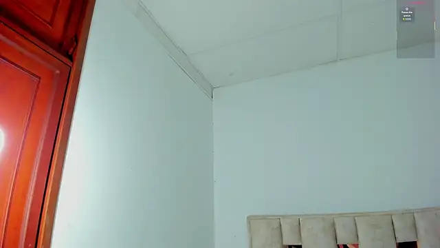 Snapshot of cutie_sarax1 chatting on November 16, 2025, 11:49 am cutie sarax1 online show from November 16, 2025, 11:49 am