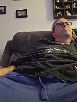 Smallone327 online show from March 2, 2026, 7:37 am