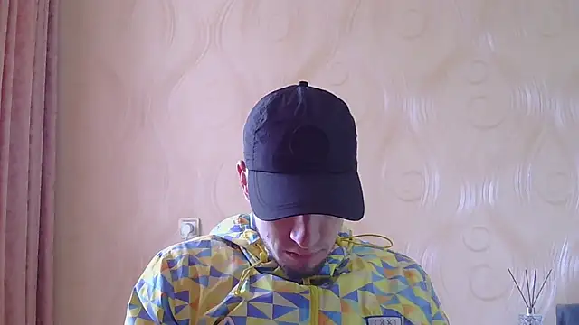 frama666 online show from April 30, 2026, 12:33 pm