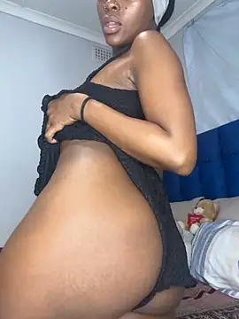 xxTatiannaxx online show from June 19, 2026, 12:48 am