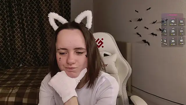 Luna Loveee online show from October 31, 2025, 4:24 am