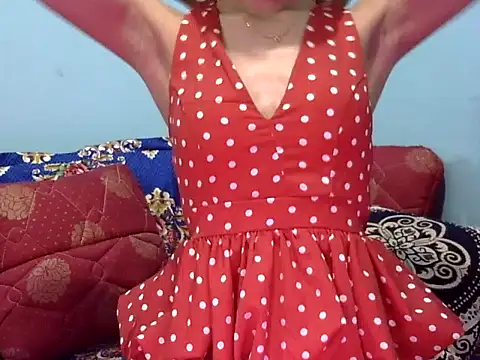  luckylips online show from February 16, 2026, 5:53 pm