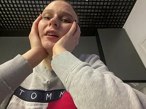 Snapshot of NatalyRose_ chatting on March 16, 2025, 3:58 am NatalyRose online show from March 16, 2025, 3:58 am