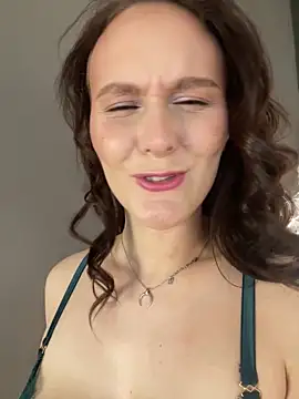 Snapshot of NatalyRose_ chatting on October 10, 2025, 4:33 am NatalyRose online show from October 10, 2025, 4:33 am