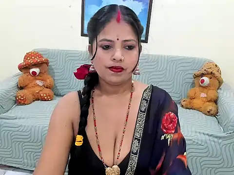 leahgotiii online show from November 30, 2025, 2:48 am