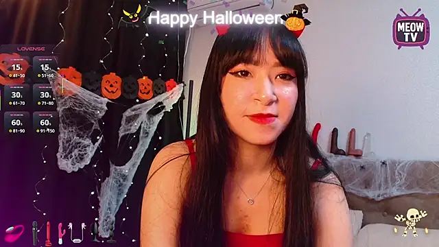 miyakimi0101 online show from November 1, 2025, 2:02 am